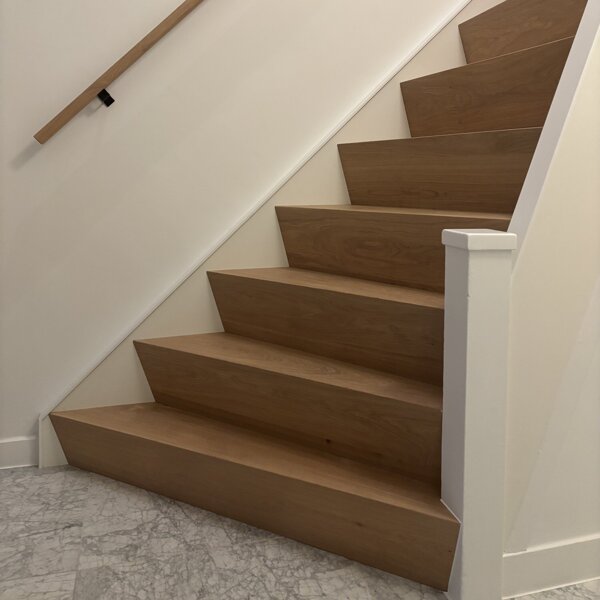 Eiken traprenovatie, Z-trap, bloktrap, open trap, dichte trap, design traprenovatie, eikenhout Culemborg.jpg