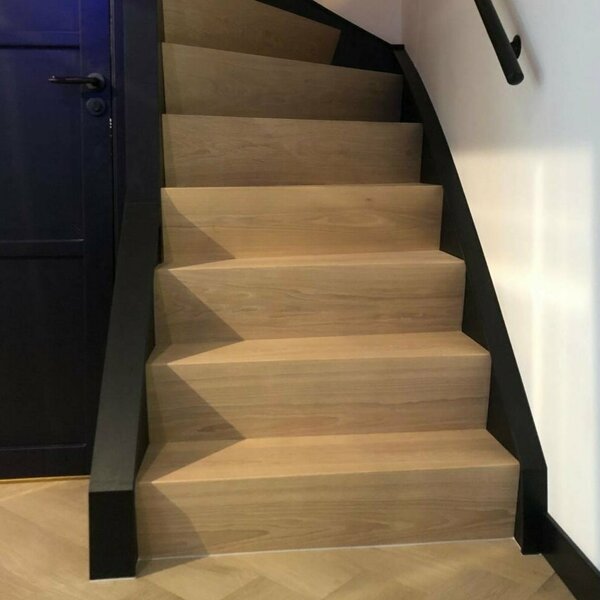 Eiken Z-traprenovatie Den Bosch Utrecht Zaltbommel.jpg