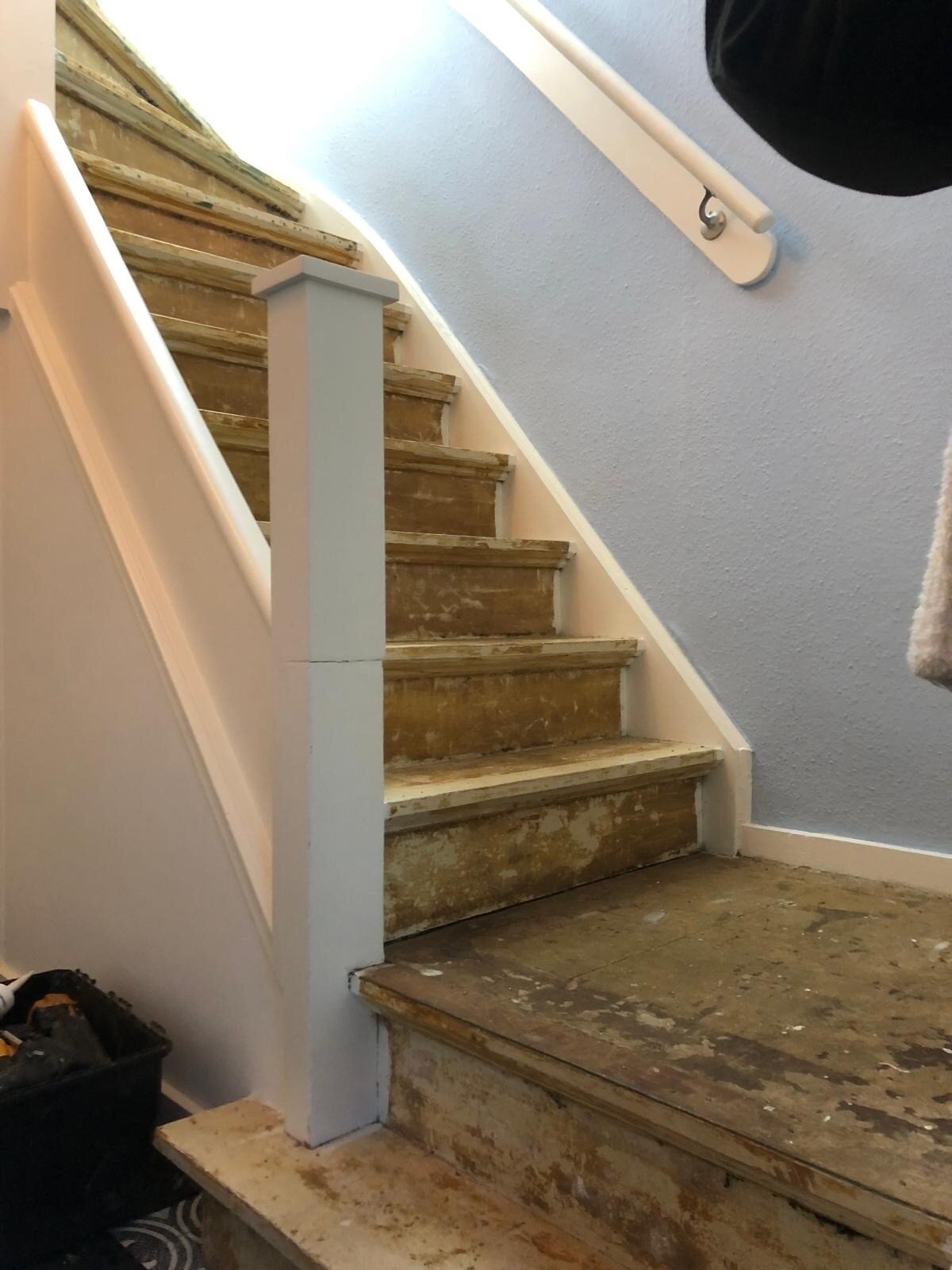 Eiken overzettreden en stootborden, eiken traprenovatie, oude trap, met plateau, bordes, opstap Vlijmen Drunen Waalwijk Den Bosch.jpg