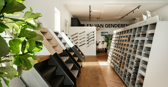 traprenovatie showroom bas van genderen