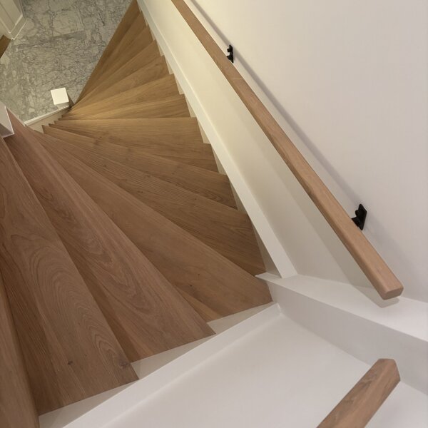 Traprenovatie in Culemborg met eiken.jpg