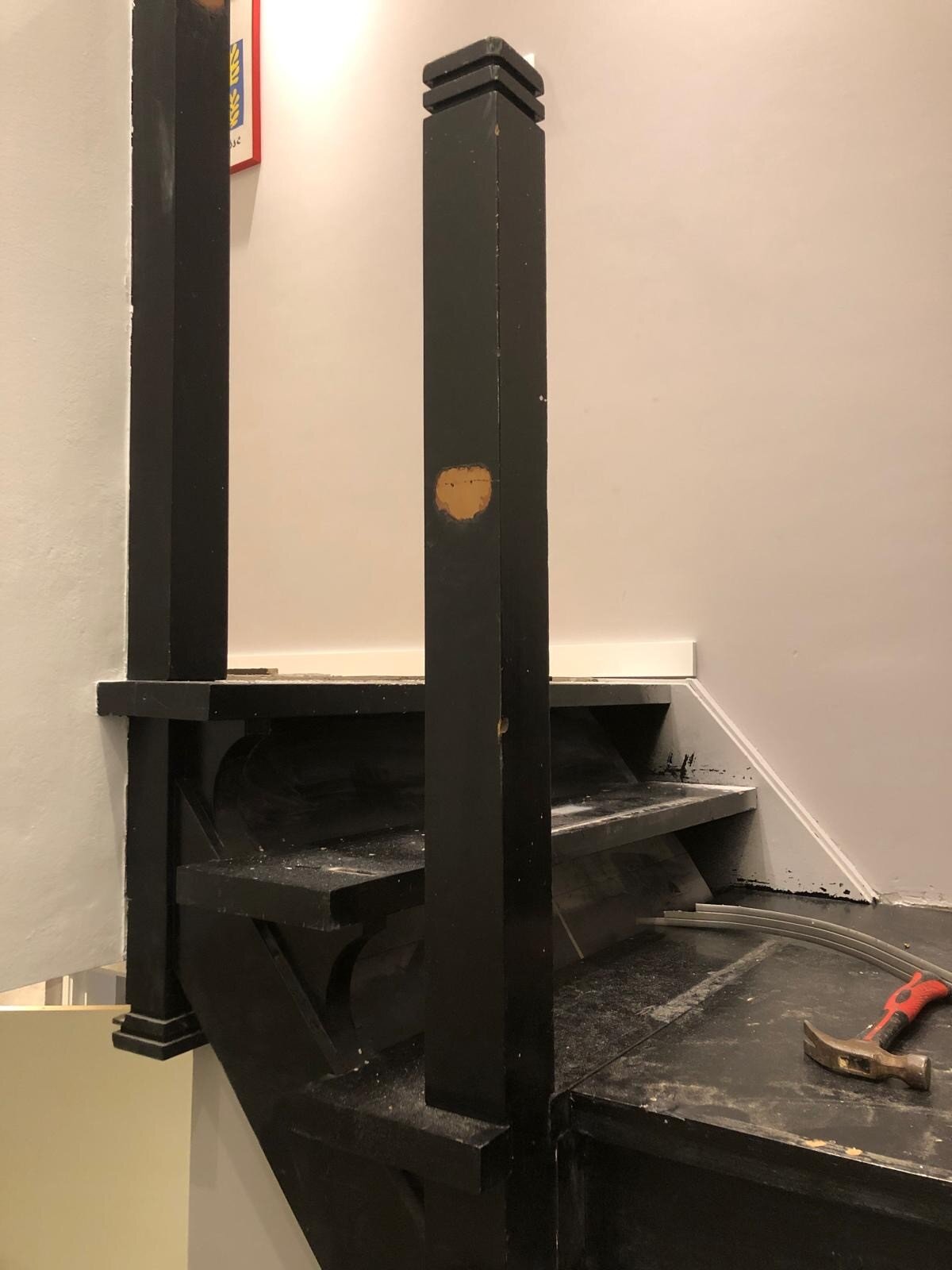 Eiken traprenovatie met nieuwe spijlen en leuningen, modern, landelijk, klassiek, whitewash eiken, antislip, Breda.jpg