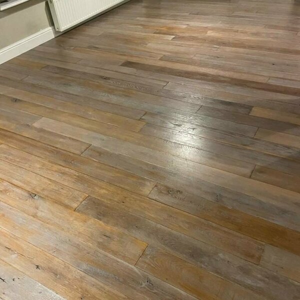 Eiken vloer schuren parket schuren en oliën in Waalwijk Sprang Capelle.jpg