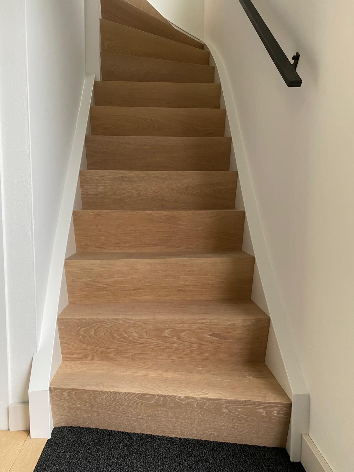 Eiken Z-traprenovatie in Wijk en Aalburg, Waalwijk, Den Bosch, Drunen, Vlijmen, Zaltbommel.jpg