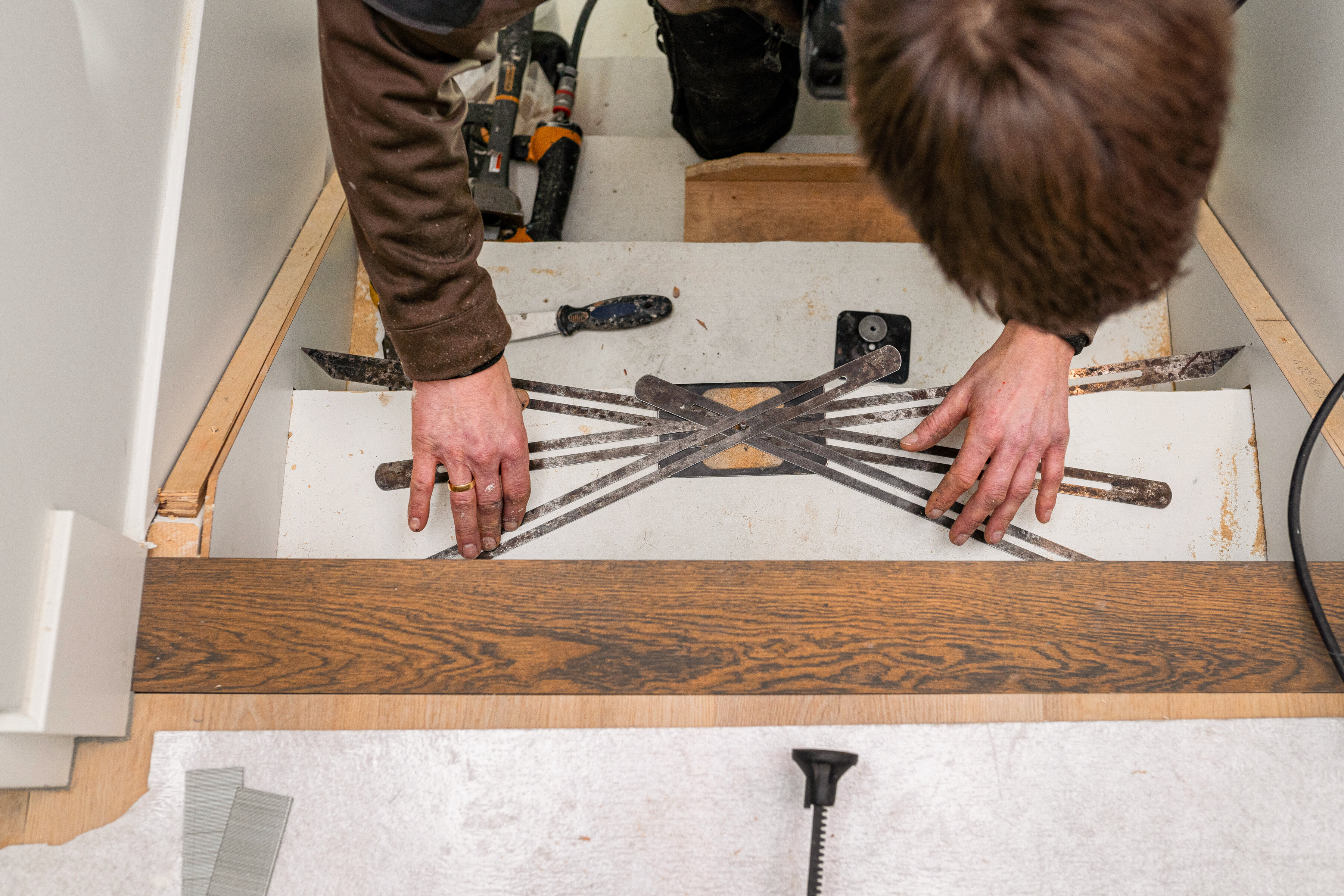 Dichte traprenovatie met eiken.jpg