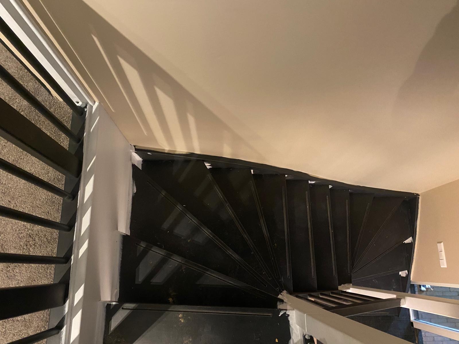 Nieuwbouw trap wordt eiken Z-trap in Berkel-Enschot.JPG