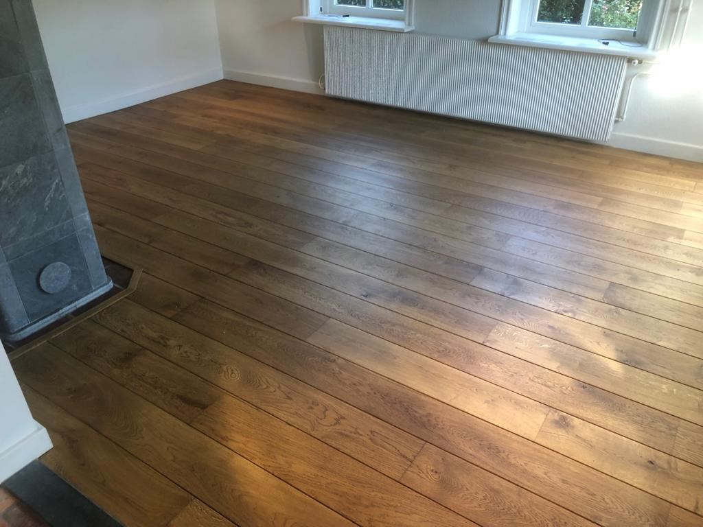 Eiken vloer schuren en oliën in Wijk en Aalburg.jpg