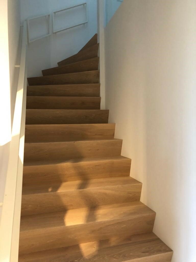 Eiken Z-traprenovatie in Utrecht.jpg