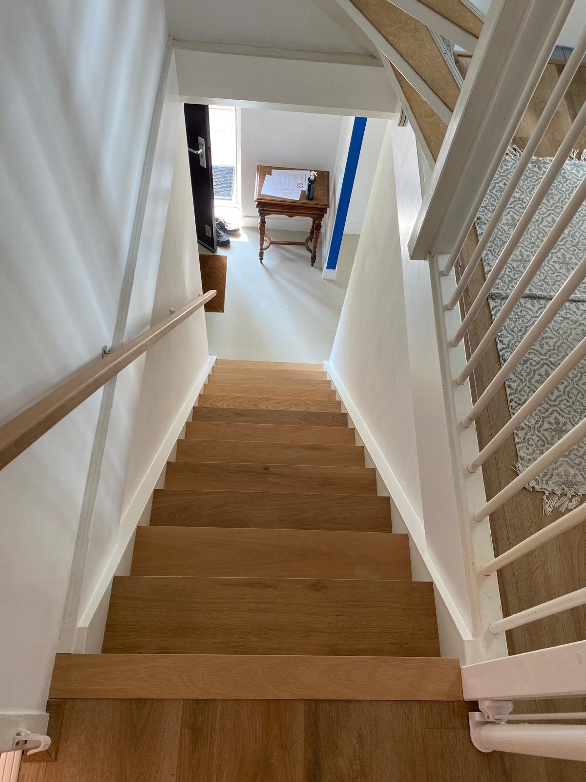 Eiken bloktraprenovatie, Z-traprenovatie, bloktrap, eiken overzettreden, eiken trap, moderne traprenovatie, design traprenovatie