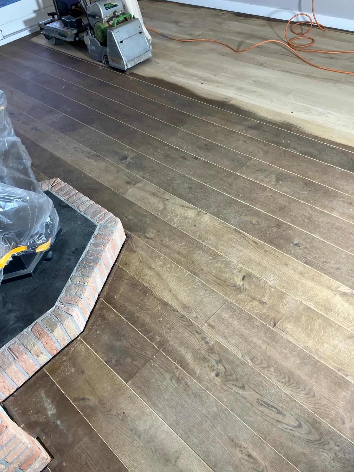 Geleefde eikenhouten vloer weer als nieuw in Zaltbommel.jpg