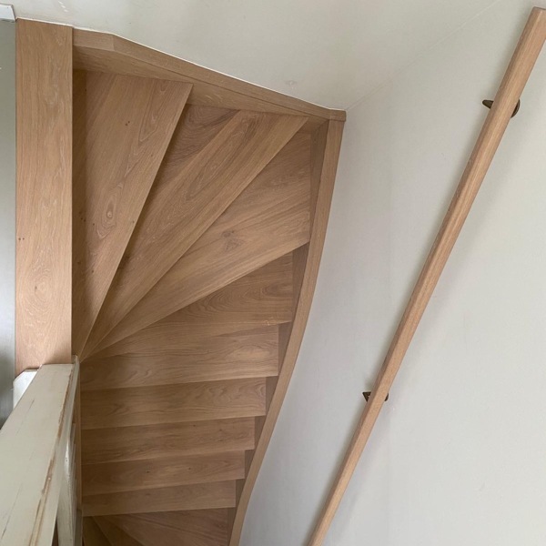 Eiken Z-traprenovatie in Vught, den Bosch, 's-Hertogenbosch, Rosmalen, Z-trap eikenhout renovatie.JPG