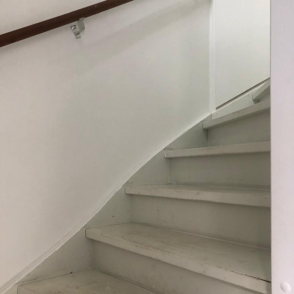 Bouwtrap wordt eiken Z-trap ztrap door traprenovatie uniek design.JPG