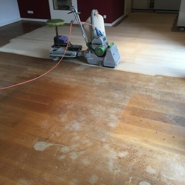 witte vlekken houten vloer verwijderen