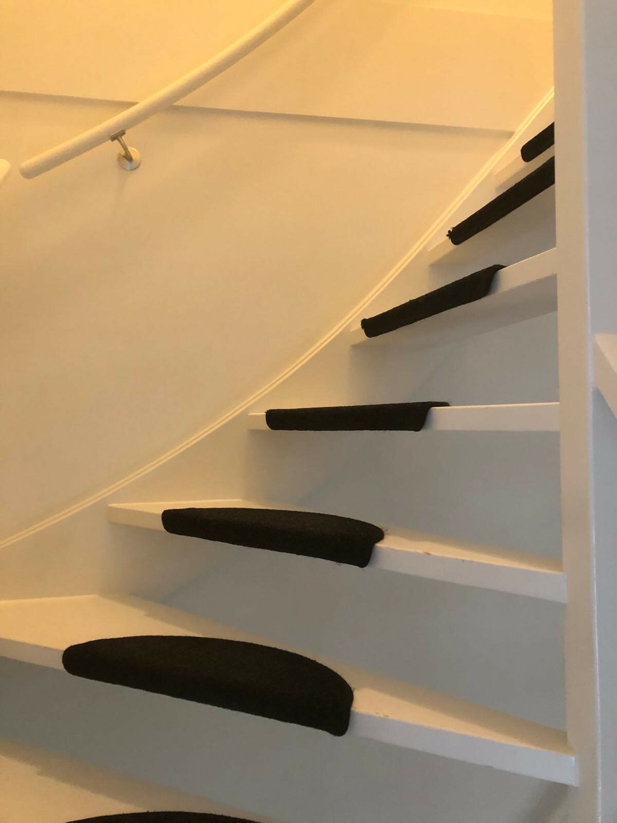 Open traprenovatie met zwart antraciet HPL Breda.jpg