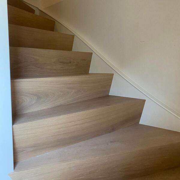 Licht eiken Z-traprenovatie, Z-trap, bloktrap, Eindhoven.JPG