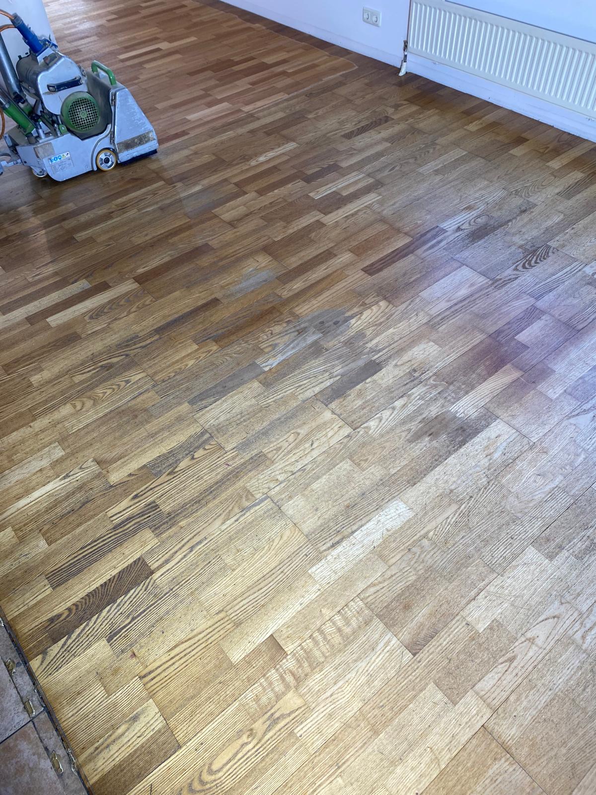 Glans verloren houten vloer Zaltbommel.JPG