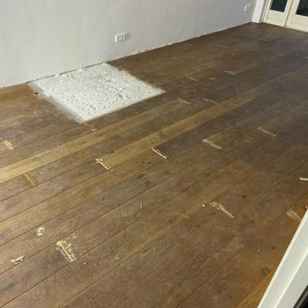Parket reparatie, aanhelen, vervangen, schuren, oliën en plinten Boxtel.jpg