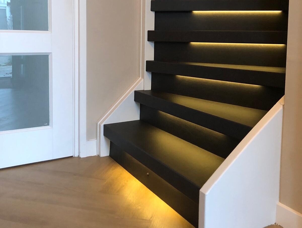 trap opknap idee leerlook zwart.jpg