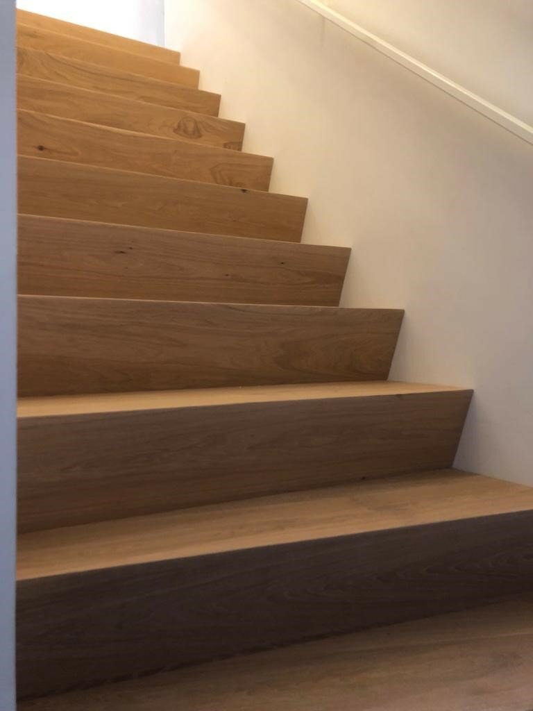 Eiken Z-trap traprenovatie overzettreden op maat gemaakt Utrecht Zaltbommel Den Bosch.jpg