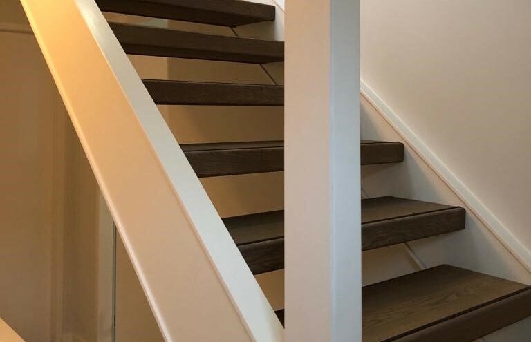 hardhouten trap renovatie2.jpg