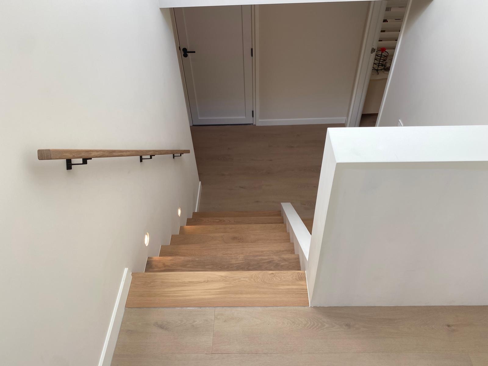 Moderne traprenovatie, design traprenovatie, Z trap, bloktrap, eiken, oude trap opknappen, Den Bosch Rosmalen, Engelen, Vlijmen, Drunen.JPG