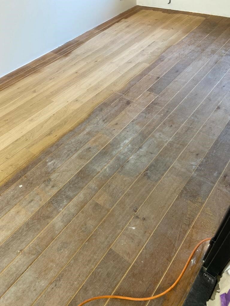 Eiken vloer schuren en lichter oliën in Gorinchem Almkerk Nieuwendijk.jpg