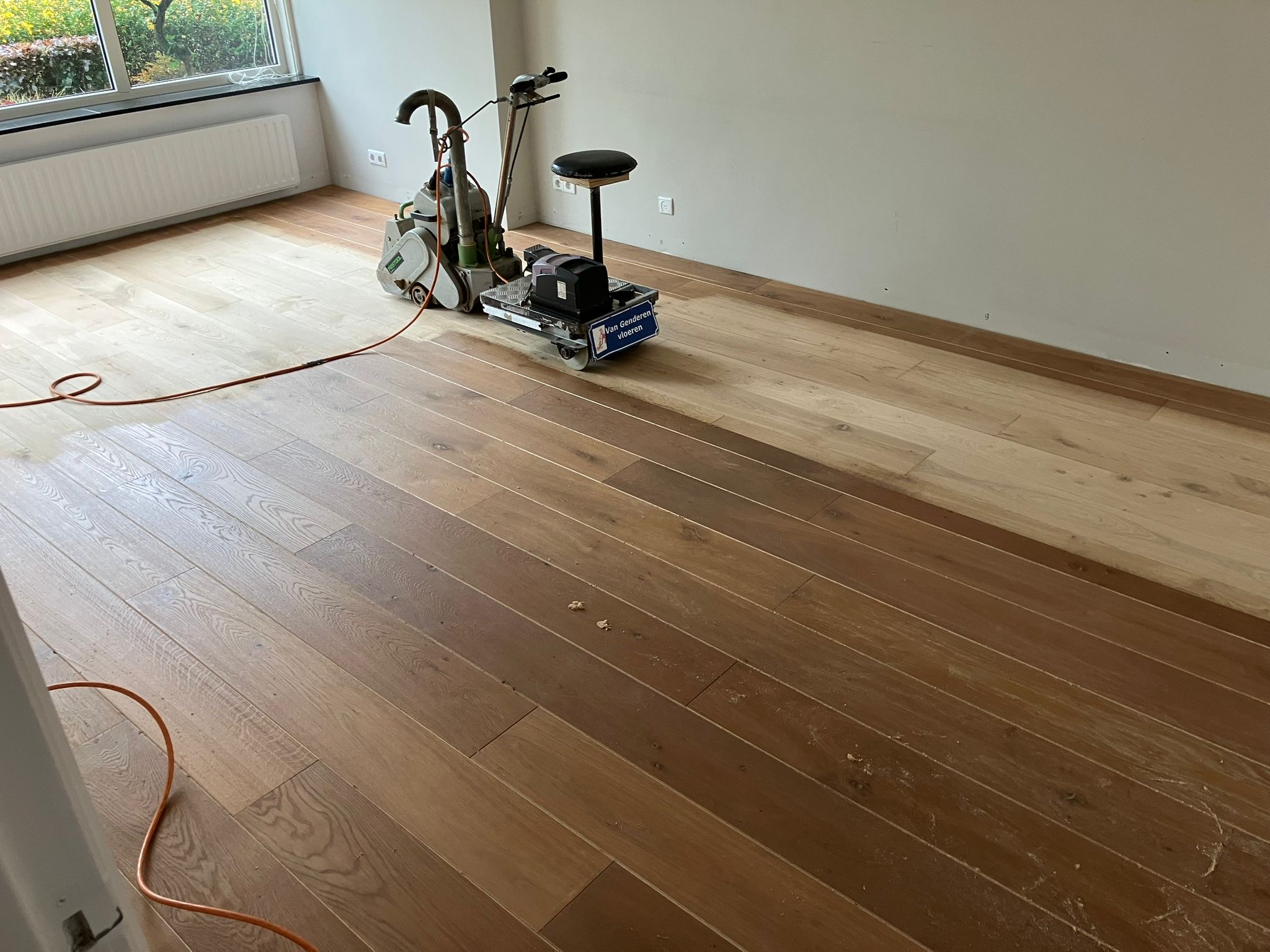 Eiken vloer van vergeeld naar whitewash Den Bosch.JPG