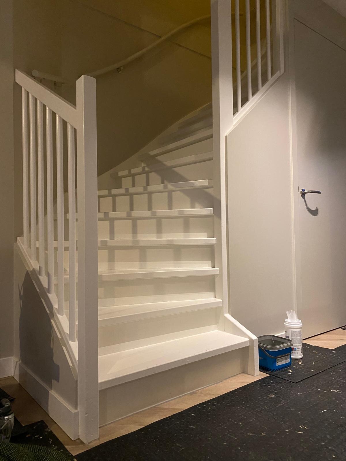 Nieuwbouw trap wordt zwart eiken Z-trap in brabant.jpg