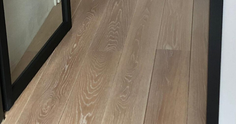 Houten vloer schoonmaken | Oma (lees Bas) weet raadt