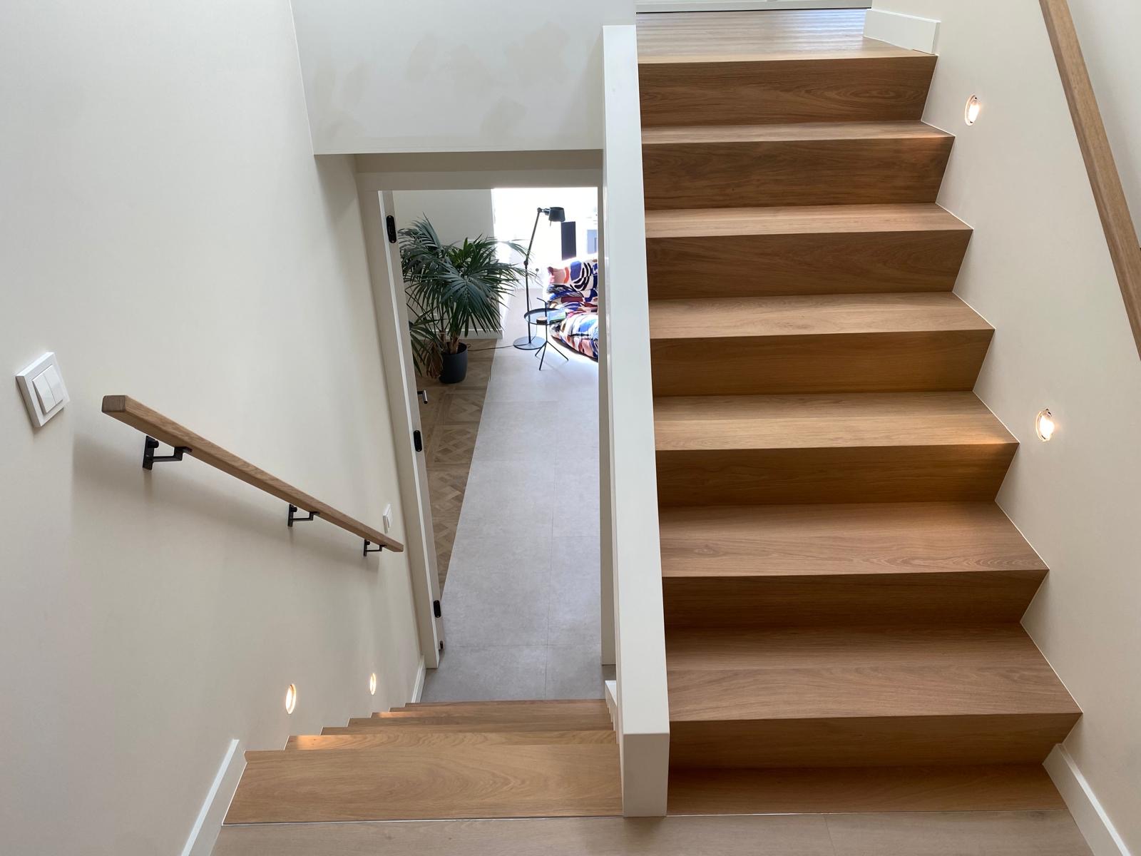 Eiken Z-trap door traprenovatie in Engelen, Drunen, Vlijmen, Rosmalen, Waalwijk.JPG