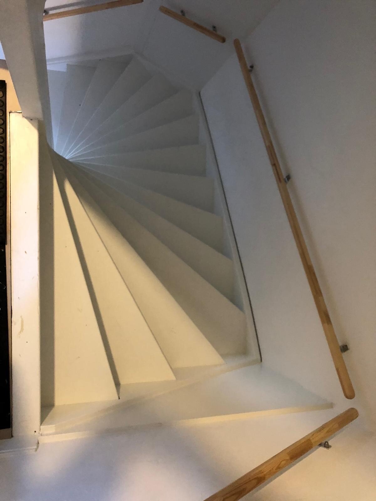 Unieke traprenovatie, Z-trap, bloktrap, traprenovatie met eikenhout Den Bosch, Rosmalen.jpg