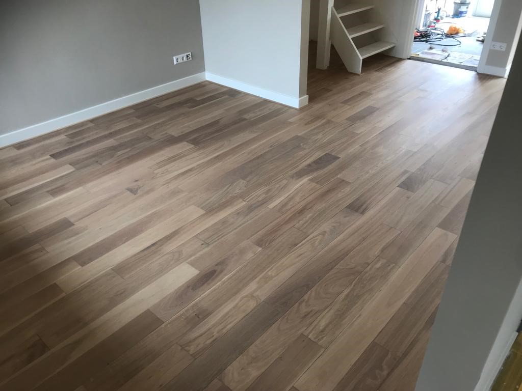 Eiken vloer schuren en oliën onbehandelde look Sleeuwijk.jpg