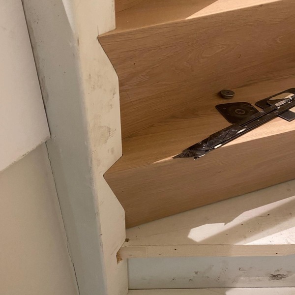 Details eiken Z-trap, traprenovatie, bloktrap, Vught.JPG